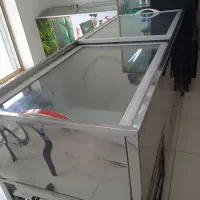 فریزر خوابیده جنس بدنه استیل در حد نو