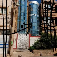 واحد طبقه اول خ چمران