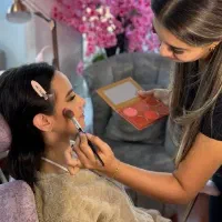 خدمات میکاپ