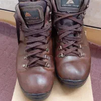 کفش کوهنوردی اورجینال دست دوم|کیف، کفش، کمربند|گنبد کاووس, |دیوار