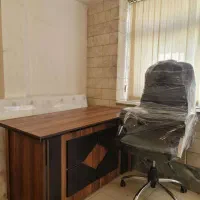 صندلی مدیریتی و میز اداری