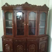 ویترین چوبی بزرگ وتمیز|بوفه، ویترین، کنسول|شهرکرد, |دیوار