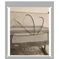 گهواره و تخت کنار مادر دلیجان ویرا