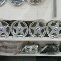 رینگ و لوازم اسپرت .چراغ کره ای .جلو پنجره