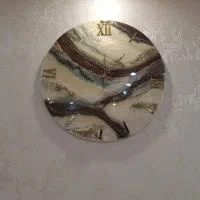 ساعت دیواری رزین با موتور آرام گرد