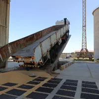 تریلی لبه دار