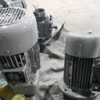 بالابر، پمپ آب، و غیره