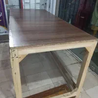 میز چوبی