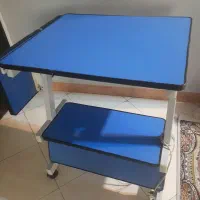 میز تحریر و کامپیوتر  آینه