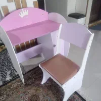 میز تحریر و صندلی