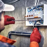 انجام کلیه کار های الکترونیکی و برق سیم کشی|خدمات پیشه و مهارت|خوی, |دیوار
