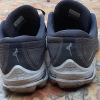 کتانی خارجی میزانو سایز 44|کیف، کفش، کمربند|رودسر, |دیوار