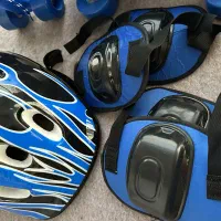 کفش اسکیت‌ چهار چرخ|دوچرخه، اسکیت، اسکوتر|صومعه‌سرا, |دیوار