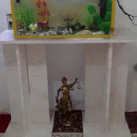 آکواریوم با پایه سنگی