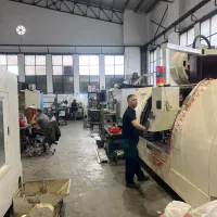 اپراتور و برنامه نویس فرز و تراش cnc