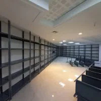 قفسه نبشی دار