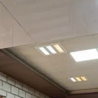 پنل LED سقفی با ابعاد ۶۰ در ۶۰ دارای ۳ عدد لامپ