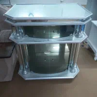 میز تلویزیون شیشه ای
