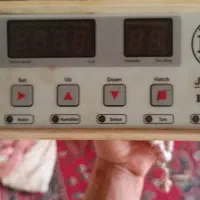 دستگاه جوجه کشی