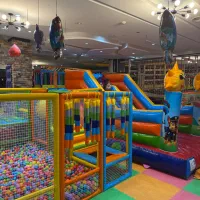 مربی و‌کمک مربی