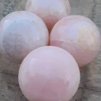 گوی سنگ|جواهرات|پاکدشت, پاکدشت (مامازند)|دیوار