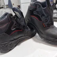 جم،کفش ایمنی شماره۴۳