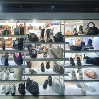 فروشنده مجرب