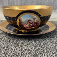 یک جفت گلدان و کاسه و بشقاب مارک Versai