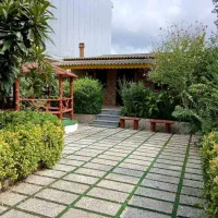 دنبال-حیاط-سر-سبز-شکل-پارک-هستی-اینو-از-دست-نده