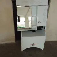 کمد و. اینه روشویی