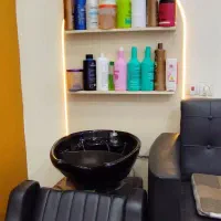 تعدادی وسایل سالن کاملا نو بفروش میرسد .