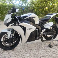 cbr1000|موتورسیکلت|تهران, شهرک ولیعصر جنوبی|دیوار