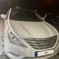 سوناتا YF 2011