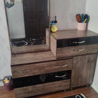 دراور و میز و آینه آرایش و کمد لباس
