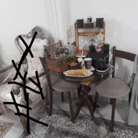 میزناهارخوری ۲نفره کاملا سالم