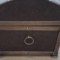 چمدان چوبی کوچک|مبلمان خانگی و میز عسلی|خور (فارس), |دیوار