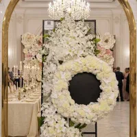 اجاره تاج گل مصنوعی /اقتصادی /ارسال فوری در مشهد