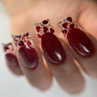 جشنواره آموزش کاشت ناخن