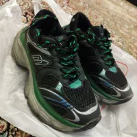 دوعدد کفش بالنسیاگا