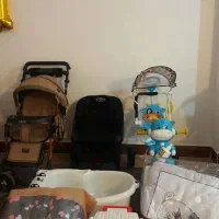 تعدادی وسایل بچه که در عکس هست به فروش میرسه