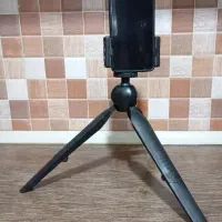 یه پایه موبایل