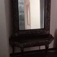 آیینه و کنسول