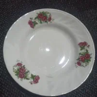فروش ظروف چینی گل سرخی زیبا و خواستی|ظروف سرو و پذیرایی|شیراز, بهارستان|دیوار