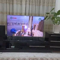 فرش مبلمان ولوازم خانگی میز تلویزیون مرتب تمیز