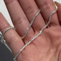 گردنبند و دستبند خاویاری