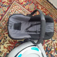 روروئک وکریر|کالسکه و لوازم جانبی|بروجرد, |دیوار