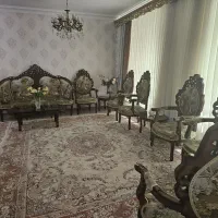 مبلمان ۱۲ نفره چوب راش به همرا ۴ عسلی و ۱ جلو مبلی