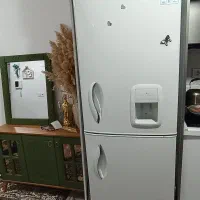 یخچال تمیز تا حالا تعمیر نرفته پلمپه ۴۰تومن