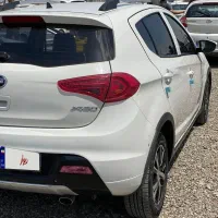 لیفان x50 اتومات مدل ۹۵بیرنگ و سالم مناسب خانم