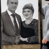 کادو هدیه روز مادر روزپدر تولد تابلو چهره سیاه قلم